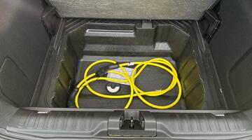 2025 Ford Standard Range 43kWh Premium Auto 5-door (Yellow) - Image: 20