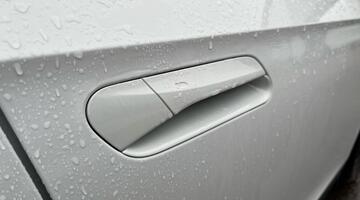 2025 Volkswagen Pro 77kWh Match Auto 5-door (White) - Image: 34