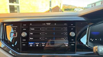 2023 Volkswagen 1.0 TSI Life Euro 6 5-door (Red) - Image: 58