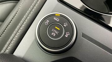 2023 Volkswagen 3.0 TDI V6 Black Edition Tiptronic 4Motion Euro 6 5-door (White) - Image: 12