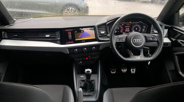 2022 Audi 1.0 TFSI 30 Black Edition Sportback Euro 6 5-door (Yellow) - Image: 8