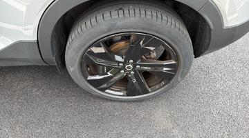 2024 Volvo 2.0 B4 MHEV Ultra Bright DCT Auto Euro 6 5-door (Silver) - Image: 25