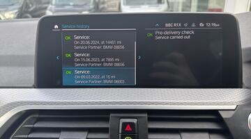 2022 BMW 2.0 30e 12kWh M Sport Auto xDrive Euro 6 5-door (Grey) - Image: 11