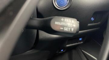 2017 Toyota VVT-h Dynamic CVT Euro 6 5-door (Silver) - Image: 7