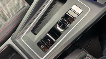 2021 Volkswagen 2.0 TSI GTI DSG Euro 6 5-door (Red) - Image: 12