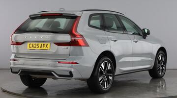 2025 Volvo 2.0 B5 MHEV Plus Pro Auto Euro 6 5-door (Grey) - Image: 15