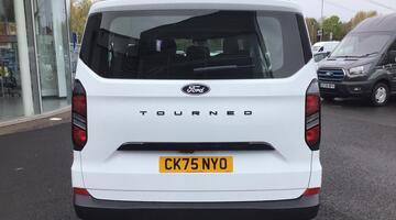 2025 Ford 2.0 320 EcoBlue Zetec L1 Euro 6 5-door (White) - Image: 21