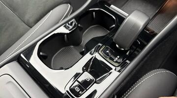 2024 Volvo 2.0 B3 MHEV Plus DCT Auto Euro 6 5-door (Grey) - Image: 24