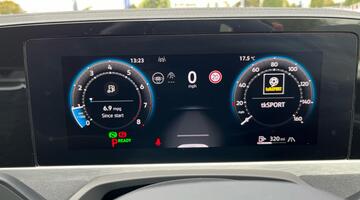 2025 Volkswagen ETSI MHEV R-Line DSG Euro 6 5-door (Grey) - Image: 12