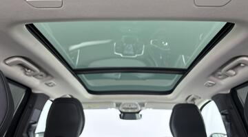 2023 Volvo 2.0 B5 MHEV Plus Auto 4WD Euro 6 5-door (Silver) - Image: 32