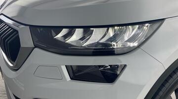 2022 Škoda TSI ACT SE Drive Euro 6 5-door (7 Seat) (White) - Image: 36