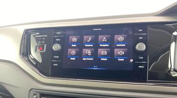 2021 Volkswagen 1.0 EVO Match Euro 6 5-door (Red) - Image: 18