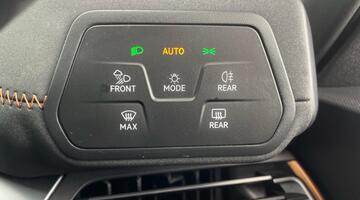 2022 CUPRA E-Boost 58kWh V2 Auto 5-door (Red) - Image: 23