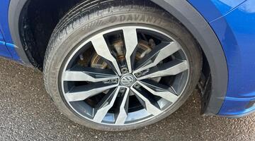 2019 Volkswagen TDI R-Line Euro 6 5-door (Blue) - Image: 12