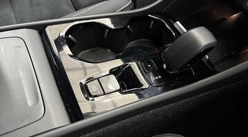 2025 Volvo 2.0 B4 MHEV Plus DCT Auto Euro 6 5-door (Black) - Image: 31