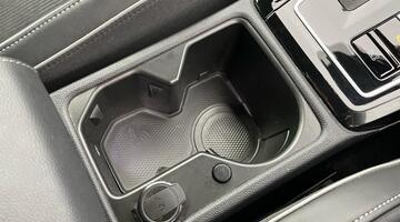 2024 Volkswagen 2.0 TDI R-Line DSG Euro 6 5-door (Blue) - Image: 25