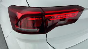 2022 Volkswagen TSI R-Line DSG Euro 6 5-door (White) - Image: 29