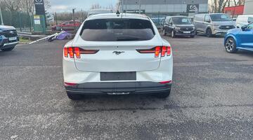 2026 Ford Standard Range 72kWh Select 5-door (White) - Image: 35