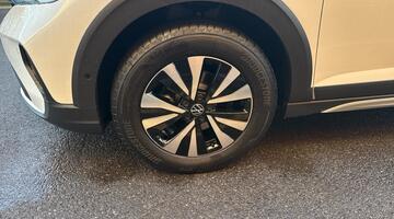 2025 Volkswagen 1.0 TSI Life Euro 6 5-door (White) - Image: 10