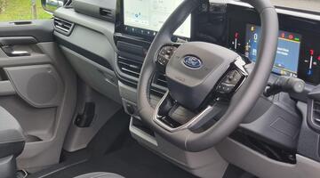 2025 Ford 340 65kWh Titanium Auto L1 5-door (Grey) - Image: 17