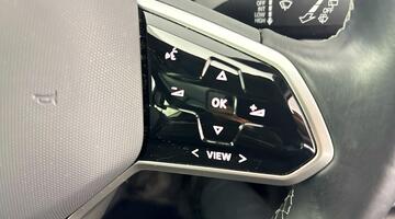 2022 Volkswagen Pro Performance 58kWh Family Auto 5-door (White) - Image: 23