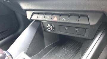 2025 Audi 1.0 TFSI 30 Black Edition Sportback S Tronic Euro 6 5-door (Blue) - Image: 36