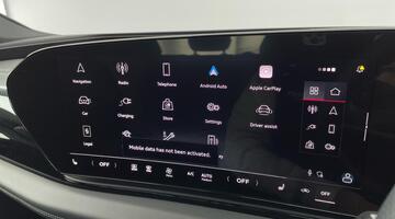 2025 Audi 100kWh S line Auto quattro 5-door (Black) - Image: 18