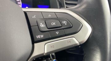 2022 Volkswagen 1.0 EVO Life Euro 6 5-door (Black) - Image: 24