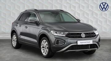 2025 Volkswagen TSI Match DSG Euro 6 5-door (Grey) - Image: 1