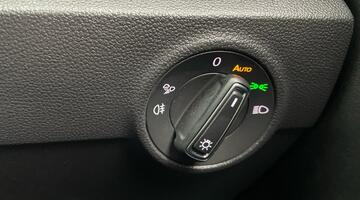 2023 Volkswagen TSI Style DSG Euro 6 5-door (Red) - Image: 20