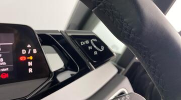 2021 Volkswagen Pro Performance 58kWh Max Auto 5-door (Grey) - Image: 21