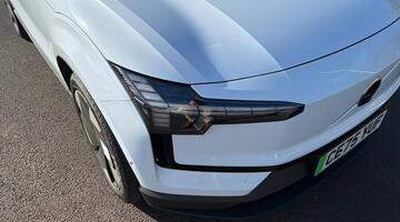 2025 Volvo Twin Performance 69kWh Ultra Auto 5-door (Blue) - Image: 30