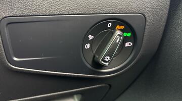 2021 Volkswagen 2.0 TDI R-Line DSG Euro 6 5-door (Grey) - Image: 20