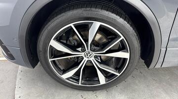 2023 Volkswagen 2.0 TDI R-Line DSG Euro 6 5-door (Grey) - Image: 44