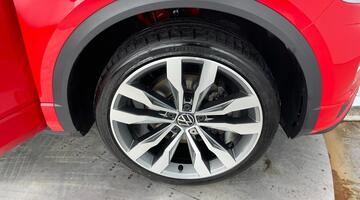 2021 Volkswagen TSI EVO R-Line DSG Euro 6 5-door (Red) - Image: 5