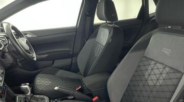 2024 Volkswagen 1.0 TSI R-Line DSG Euro 6 5-door (Black) - Image: 33