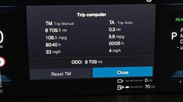 2024 Volvo 2.0h T8 18.8kWh Ultra Black Edition Auto Euro 6 5-door (Black) - Image: 12