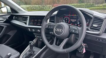2026 Audi Sportback Sport 30 TFSI 116 PS S tronic (Silver) - Image: 6