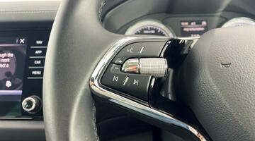 2022 Škoda TSI ACT SE L Executive Euro 6 5-door (7 Seat) (Grey) - Image: 8