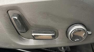 2025 Volvo 2.0 T8 18.8kWh Ultra Dark Auto Euro 6 5-door (Black) - Image: 28