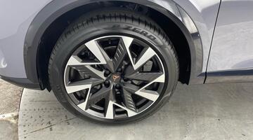 2025 CUPRA EHybrid 25.8kWh V2 DSG Euro 6 5-door (Grey) - Image: 30