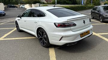 2025 Volkswagen 2.0 TSI R Fastback DSG 4Motion Euro 6 5-door (White) - Image: 22