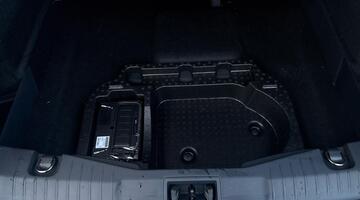 2026 Ford Standard Range 72kWh Select 5-door (White) - Image: 31