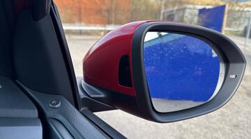 2025 Volkswagen 1.0 TSI R-Line DSG Euro 6 5-door (Red) - Image: 36