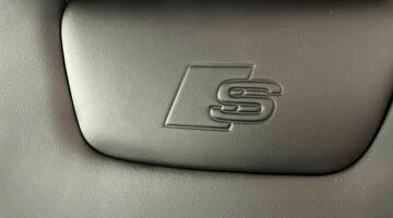 2025 Audi 2.0 TDI 40 Black Edition S Tronic quattro Euro 6 5-door (Grey) - Image: 40