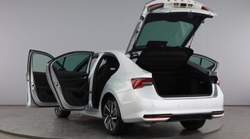 2025 Škoda TSI ACT SportLine Euro 6 5-door (Silver) - Image: 12