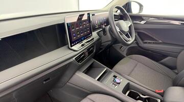 2025 Volkswagen TSI eHybrid 19.7kWh Match DSG Euro 6 5-door (Blue) - Image: 2