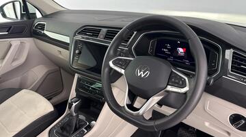 2022 Volkswagen 2.0 TDI Elegance DSG Euro 6 5-door (White) - Image: 6