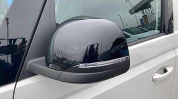 2025 Volkswagen Pro 79kWh Commerce Plus Auto 5-door (White) - Image: 13