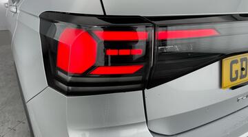 2024 Volkswagen 1.0 TSI Match Euro 6 5-door (Silver) - Image: 31